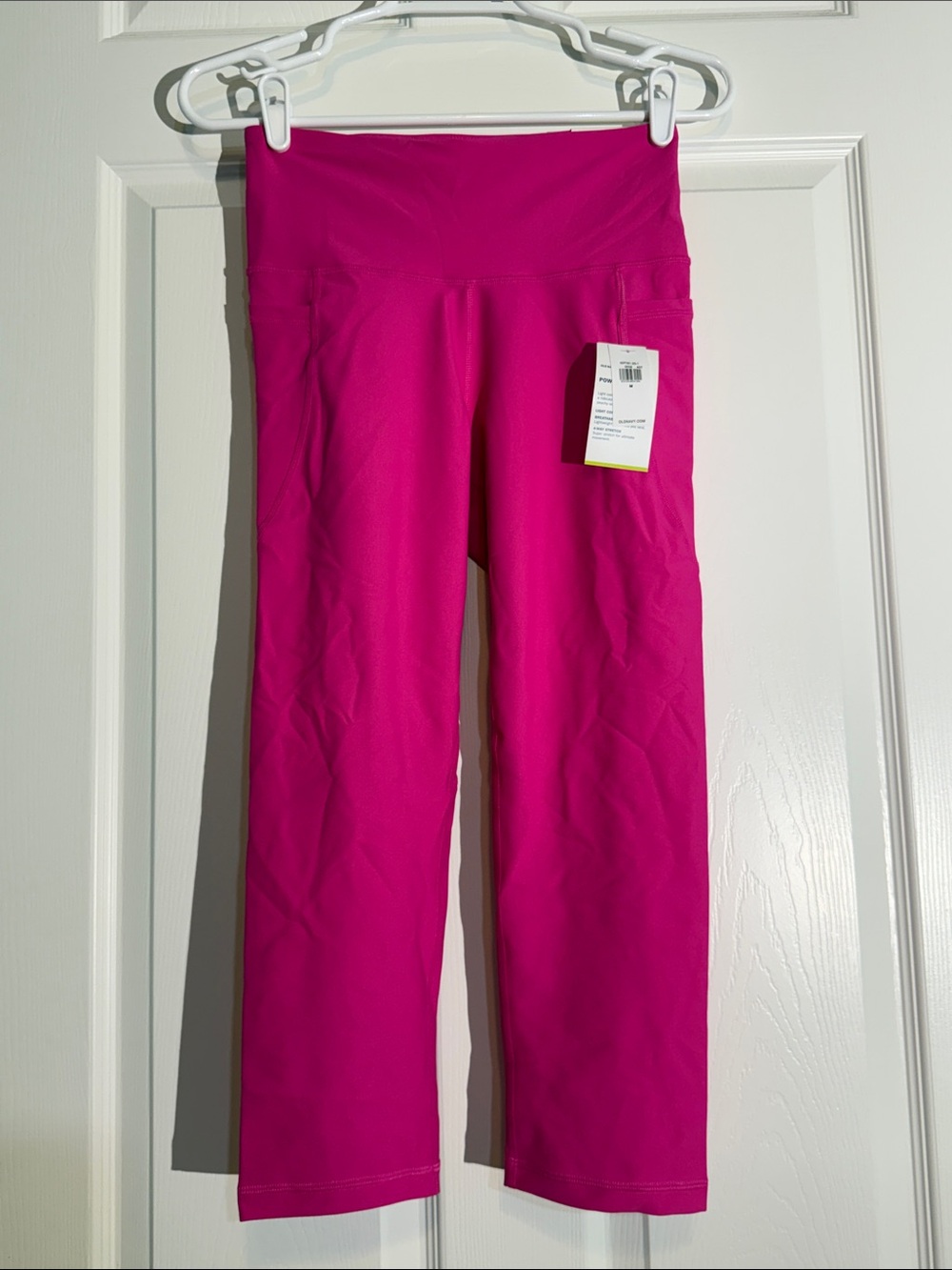 Old Navy Bright Hot Pink Women' Powersoft Capri Leggings